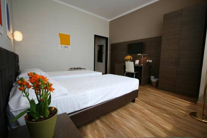 Hotel Oro Blu, Milan